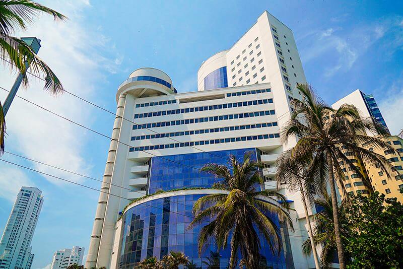 5-Star Hotel & Daily Breakfast