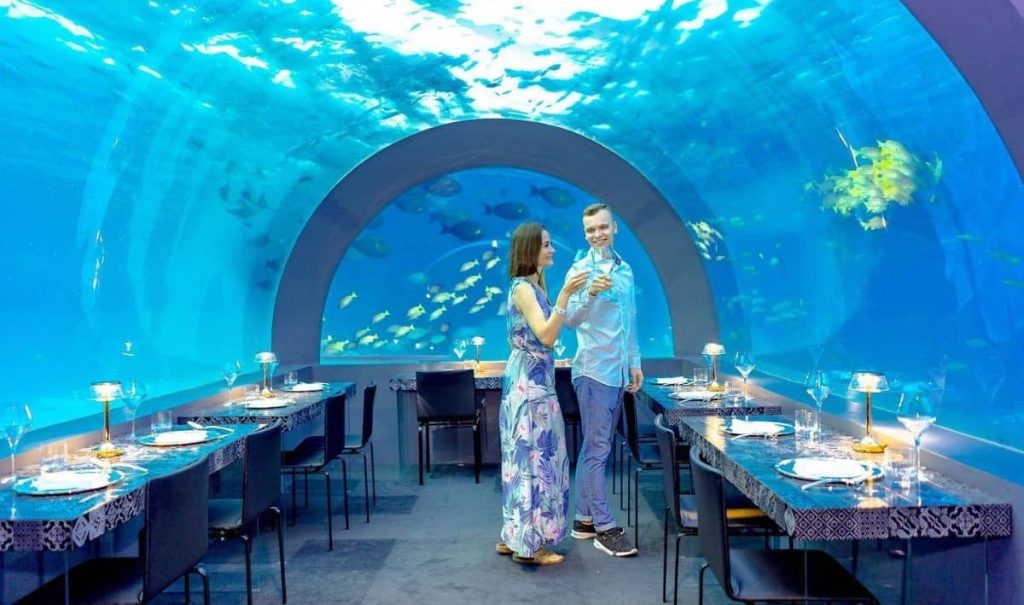 Underwater Restaurant Dinner